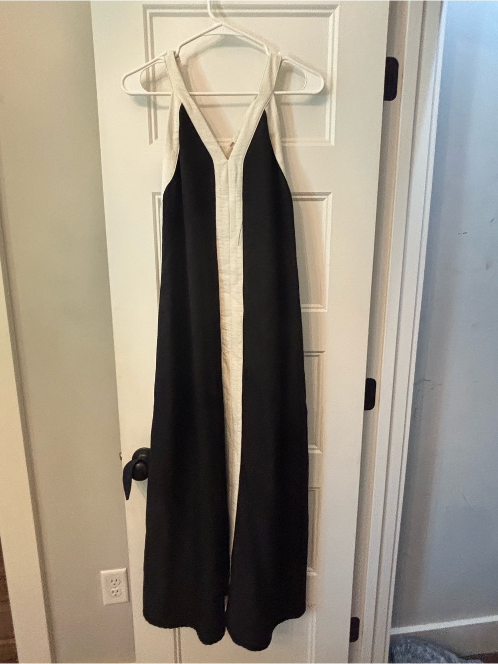 entro Black and White Maxi Dress with V-Neck Panel